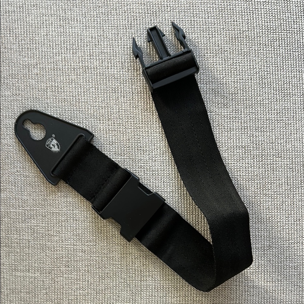 Free ✨Heys 13.5” Mini Luggage Trolley Bag Strap